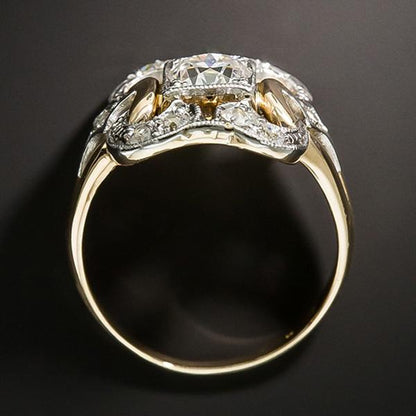 Vintage style ring with diamond centrepiece