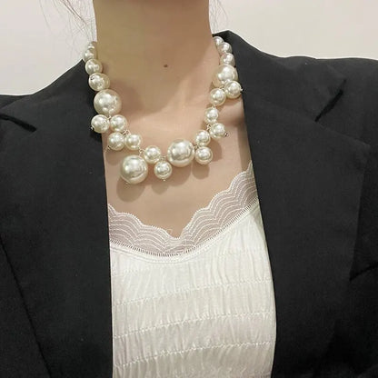 Chunky pearl necklace with drop detail