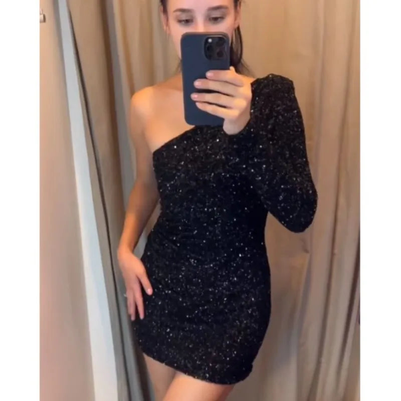 Lovertjes Mouwloze Jurk Vrouwen Sexy Party Club O-hals Bodycon Hip Pakket Mini Vrouwelijke Jurken 2023 Winter Mode Zwarte Dame Gewaad