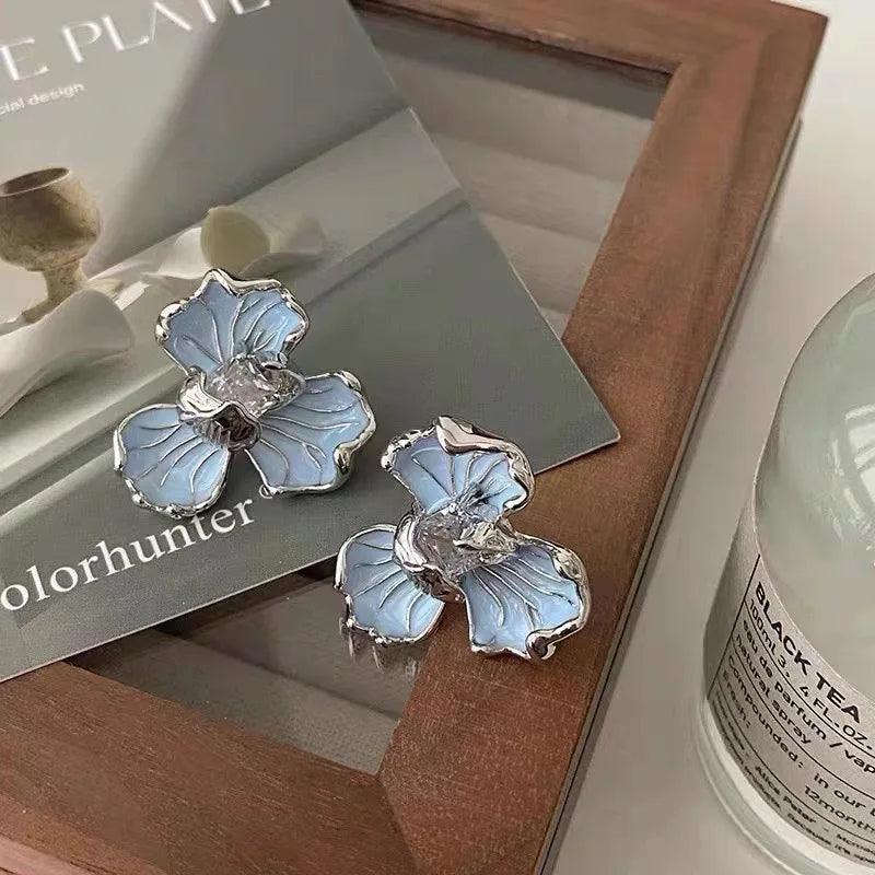 Elegant enamel flower stud earrings